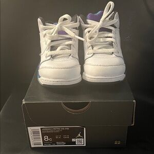 Jordan Kids Retro 5 White and Purple Sneakers
